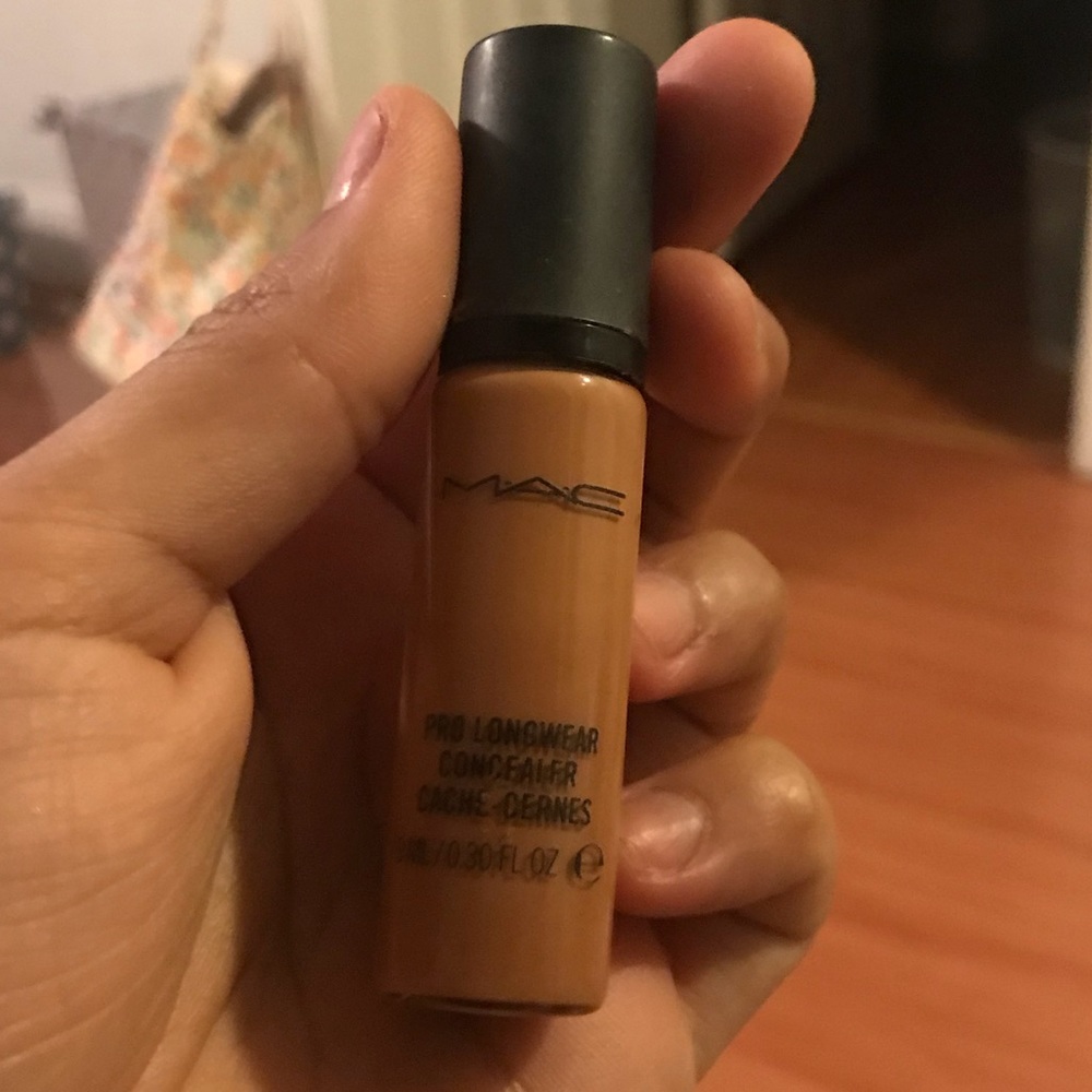 Brand New Mac Prolong-wear Concealer